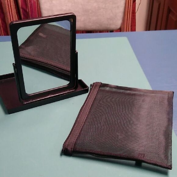 Mary Kay 6 inch Black Mirror Stand with Pouch - Picture 1 of 5